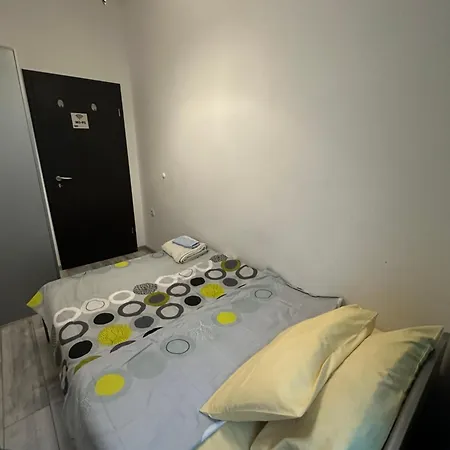 Comfort Guest 호스텔 *